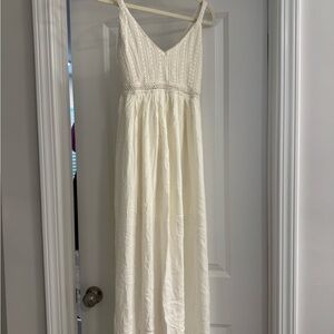 Elegant White Maxi Dress